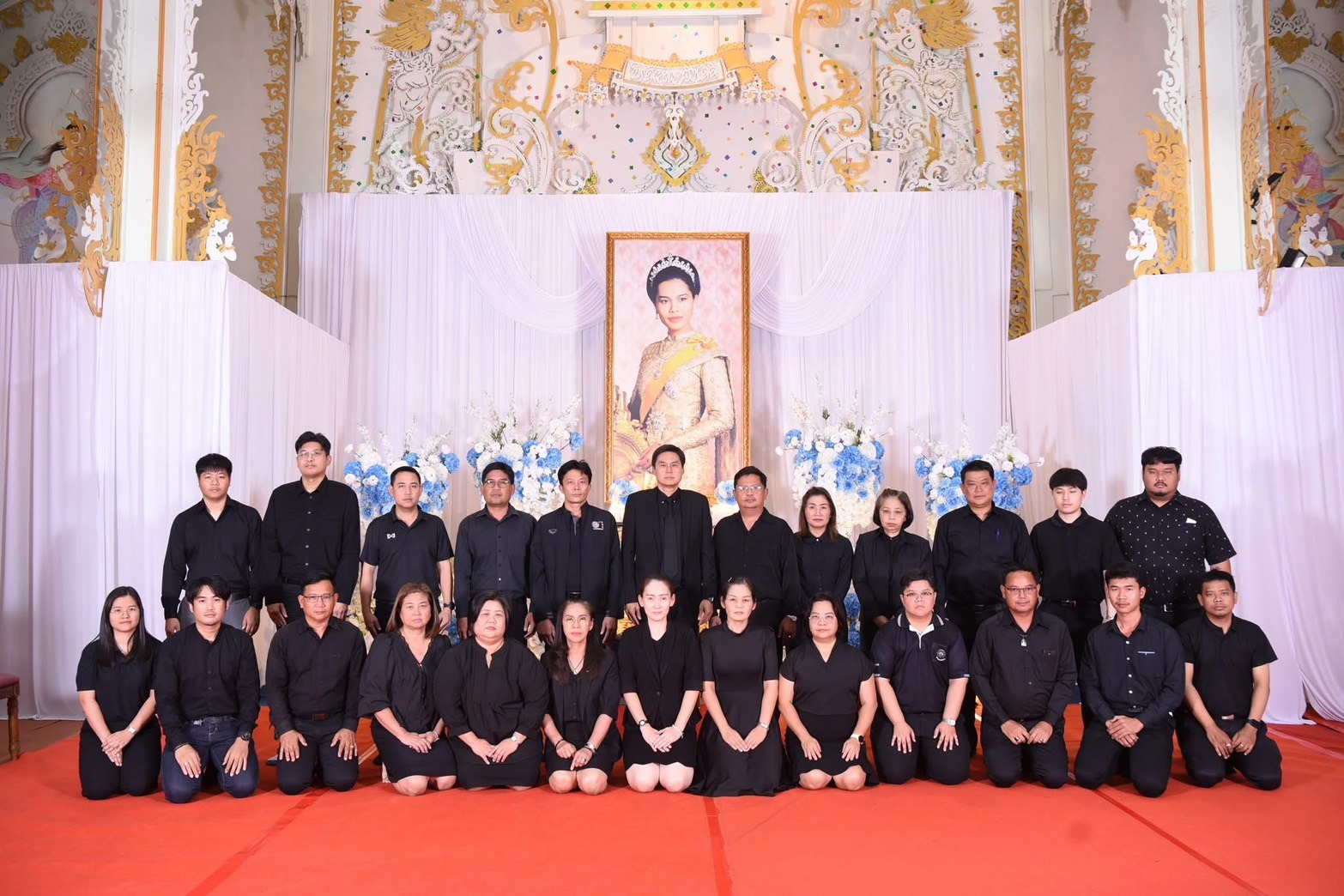 พิธีสวดพระอภิธรรมอุทิศถวายพระราชกุศลแด่ สมเด็จพระนางเจ้าสิริกิติ์ พระบรมราชินีนาถ พระบรมราชชนนีพันปีหลวง ณ ศาลาสมเด็จพระนเรศว
